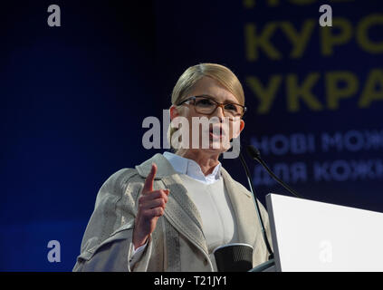 Kiev, Ukraine. Mar 29, 2019. Candidat à l'élection présidentielle ukrainienne Ioulia Timochenko vu parler pendant une campagne électorale rassemblement à Kiev. Élections présidentielles en Ukraine aura lieu le 31 mars 2019. Credit : SOPA/Alamy Images Limited Live News Banque D'Images