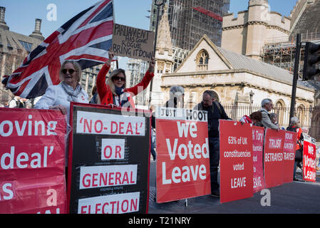 Londres, Royaume-Uni. Mar 29, 2019. Brexit Pro manifestants dans Parliament Square London Crédit : Roger Hutchings/Alamy Live News Banque D'Images