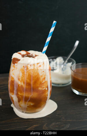 Lait frappé Vanille caramel Banque D'Images