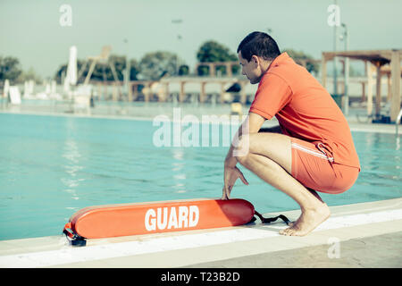 Lifeguard en devoir, tonique de l'image. Banque D'Images