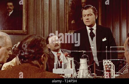 Peu de temps (1958) Kenneth More, Date : 1958 Banque D'Images