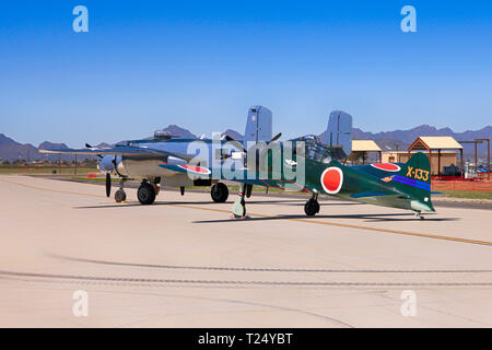 WW2 de la Marine américaine et japonaise PBJ-1 0 à l'Airshow de Tucson en Arizona Banque D'Images