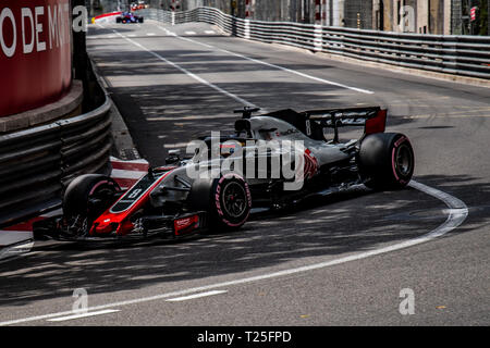 Monte Carlo / Monaco - 05/24/2018 - # 8 Romain Grosjean (FRA) dans sa HAAS F1 RVF-18 pendant le jour de l'ouverture en avance sur le Grand Prix de Monaco 2018 Banque D'Images