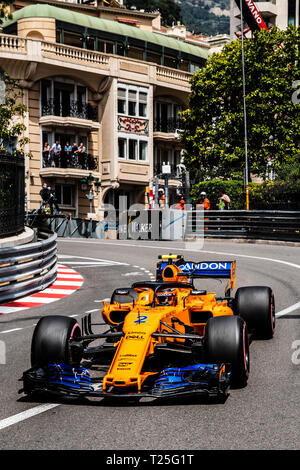 Monte Carlo / Monaco - 05/24/2018 - # 2 Stoffel Vandoorn (BEL) dans son papaya orange McLaren-Renault MCL33 pendant le jour de l'ouverture en avance sur la Banque D'Images