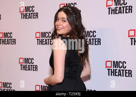 Party d'ouverture pour Alice par coeur tenue à Kenneth Cole's le Garage - Arrivées. Avec : Molly Gordon Où : New York, New York, United States Quand : 26 Feb 2019 Crédit : Joseph Marzullo/WENN.com Banque D'Images