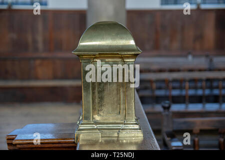 De l'argent fort à la synagogue portugaise d'Amsterdam aux Pays-Bas 2019 Banque D'Images