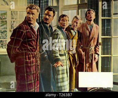 Les jonquilles ronde deux fois (1962) Kenneth Willliams, Donald Sinden, Lance Percival, Andrew Ray, Donald Houston, Date : 1962 Banque D'Images