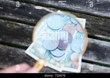 L'argent sous la loupe Banque D'Images