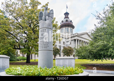 Columbia, SC - 2 novembre 2018 Caroline du Sud : les agents de la mémoire sur le terrain de la Capitol building en Colombie-Britannique Banque D'Images