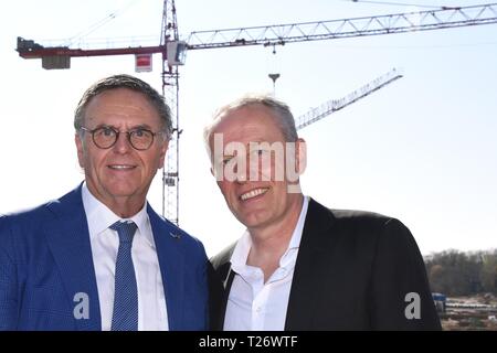 Fribourg, Allemagne, le 29 mars, 2019, SC-Grundsteinlegung Stadion Sportclub Freiburg mit Roland Mack et Christian Streich, Crédit : mediensegel/Alamy live News Banque D'Images