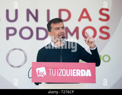 Malaga, Espagne. 30 mars 2019. Le coordonnateur de l'andalousie United laissé Antonio Maíllo, est vu s'exprimant au cours d'un événement public d'une pré-campagne électorale avant les élections générales espagnoles le 28 avril. Credit : SOPA/Alamy Images Limited Live News Banque D'Images