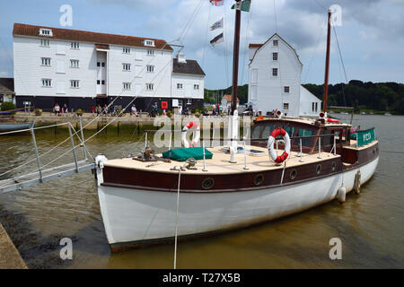 Le moulin à marée Musée Vivant, Tidemill Yacht Harbor, Woodbridge, Suffolk, East Anglia, Angleterre, RU Banque D'Images