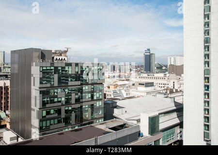 Autour de l'UK - une vue sur le centre-ville de Manchester à partir de la rue Charlotte. Banque D'Images