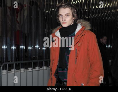 13 janvier 2019 Milan, Italie : Fashion blogger avant Prada fashion show MFW 2019 homme automne/hiver Banque D'Images