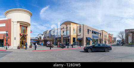 Tigard, Oregon - Mars 17, 2019 : Bridgeport Village, un centre commercial dans la ville de Tigard Banque D'Images