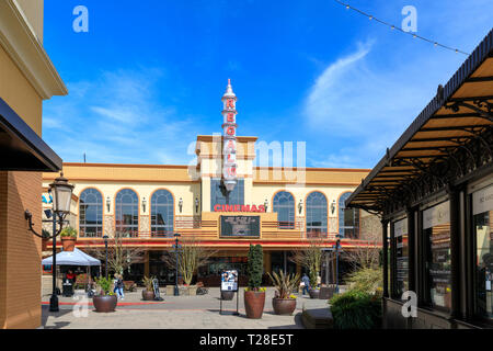 Tigard, Oregon - 17 Mars 2019 Cinéma : bâtiment à Bridgeport Village, un centre commercial dans la ville de Tigard Banque D'Images