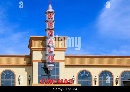 Tigard, Oregon - 17 Mars 2019 Cinéma : bâtiment à Bridgeport Village, un centre commercial dans la ville de Tigard Banque D'Images