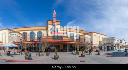 Tigard, Oregon - 17 Mars 2019 Cinéma : bâtiment à Bridgeport Village, un centre commercial dans la ville de Tigard Banque D'Images