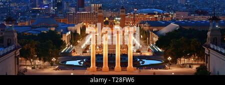 La Placa Espanya vue panoramique au crépuscule à Barcelone Espagne Banque D'Images