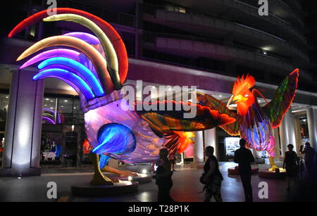 Sydney, Australie - Feb 7, 2019. Plus grand que nature lanternes en forme de coq. Les animaux du zodiaque chinois à Circular Quay célébrant les chinois Lu Banque D'Images