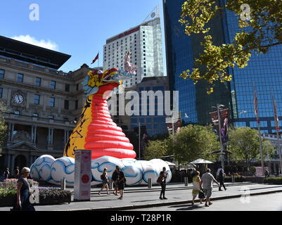 Sydney, Australie - Feb 7, 2019. Plus grand que nature lanternes en forme de dragon. Les animaux du zodiaque chinois à Circular Quay célébrant le Lun chinois Banque D'Images