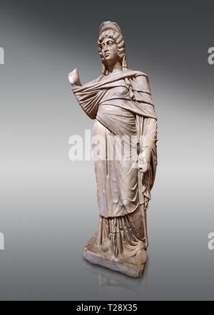 Statue romaine de Julia Domina . En. Perge. 2ème ANNONCE de siècle. Pas d'inv 3268. Musée Archéologique d'Antalya, Turquie. Julia Domna (AD 160-217) était un roman e Banque D'Images