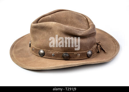Chapeau de cowboy beige, décoré de cinq cents pièces isolé sur fond blanc Banque D'Images