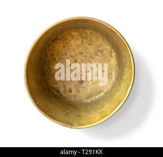 Cuivre antique bol pour plantes en pot, isolé sur blanc avec clipping path Banque D'Images