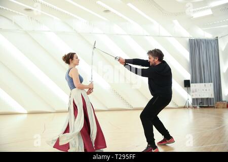 Beijing, Chine. Mar 31, 2019. Répéter les acteurs opera 'Marco Polo' à l'Opéra de Guangzhou en Guangzhou, capitale du sud de la province chinoise du Guangdong, le 4 avril 2018. Source : Xinhua/Alamy Live News Banque D'Images