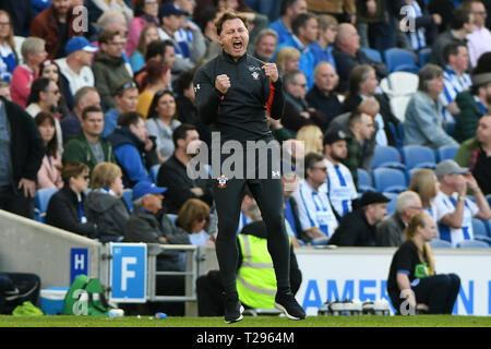 Brighton, UK. 30 mars 2019. Gestionnaire de Southampton, Ralph Hasenhuttl célèbre comme son côté gagner 0-1 - Brighton & Hove Albion v Southampton (Premier League, stade de l'Amex, Brighton - 30 mars 2019 usage éditorial uniquement, licence requise pour un usage commercial. Aucune utilisation de pari, jeux ou un seul club/ligue/dvd publications. Credit : journée limitée/Alamy Images Live News Banque D'Images