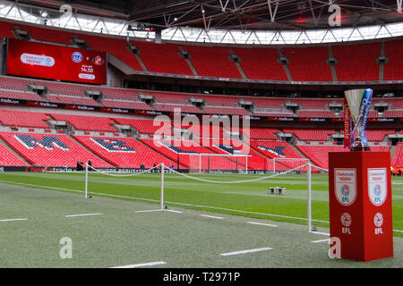 Londres, Royaume-Uni. Mar 31, 2019. L'EFL Trophy au cours de l'Checkatrade Trophy match final entre Portsmouth et Sunderland au stade de Wembley, Londres, Angleterre le 31 mars 2019. Photo par Carlton Myrie. Usage éditorial uniquement, licence requise pour un usage commercial. Aucune utilisation de pari, de jeux ou d'un seul club/ligue/dvd publications. Credit : UK Sports Photos Ltd/Alamy Live News Banque D'Images