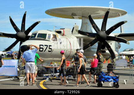 Melbourne, Florida, USA. Le 30 mars 2019. L'Aéroport International de Melbourne Orlando aéroport ouvert motifs de l'un des premiers meetings aériens américains de la saison 2019. Ce spectacle est un mélange d'avions militaires et privés avec l'avion statique sur l'écran. Le public a eu la possibilité pour les mains sur l'interaction avec les pilotes et l'affiche. Sons de la liberté pouvait être entendu à plusieurs kilomètres autour de l'aéroport, car la réaction militaires effectué leur routine. Crédit photo Julian Poireau / Alamy Live News. Banque D'Images