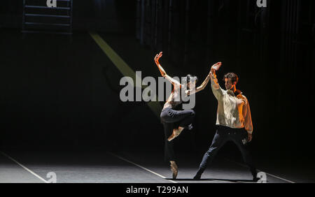 Londres, Royaume-Uni. Mar 31, 2019. Le célèbre ballet du Bolchoï performing at the London Coliseum dans le cadre du Ballet russe Gala annuel des icônes à Londres,organisé par le Gala .Productions Ensemble célèbre l'héritage de la célèbre école de ballet russe et rend hommage à ses légendaires danseurs. Crédit : Paul/Quezada-Neiman Alamy Live News Banque D'Images