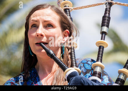 La chanteuse de folk écossais primé/musicien, Julie Fowlis, de concert. Banque D'Images