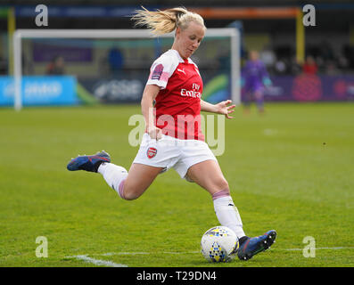 Solihull, Royaume-Uni. Mar 31, 2019. SOLIHULL, ANGLETERRE - 31 mars : Beth Mead d'Arsenal sur la balle à traverser en au cours de la FA Women's Super League football match entre Birmingham City contre Arsenal femmes Femmes à Solihull Moors FC, Damson Park le 31 mars 2019 à Solihull, Angleterre. Action Crédit : Foto Sport/Alamy Live News Banque D'Images