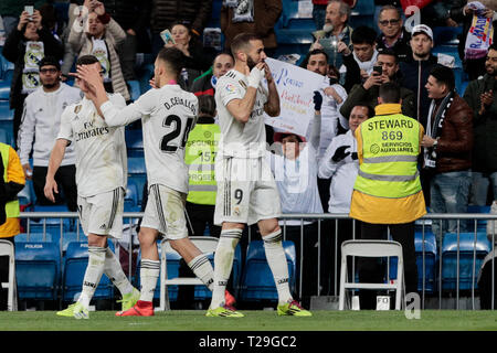 Karim Benzema du Real Madrid célèbre but durant la Liga match entre le Real Madrid et SD Huesca à Santiago Bernabeu à Madrid, Espagne. Score final : Real Madrid 3 - 2 SD Huesca. Banque D'Images