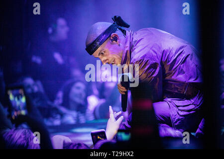 Norvège, Oslo - Mars 29, 2019. Le duo rap norvégien Karpe effectue un concert live de la Rockefeller à Oslo. Le duo composé des deux rappeurs, Magdi Omar Ytreeide Abdelmaguid (photo) et Chirag Rashmikant Patel. (Photo crédit : Gonzales Photo : Terje Dokken). Banque D'Images