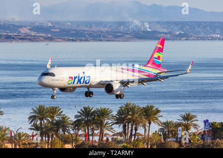 Eilat, Israël - février 20, 2019 : l'Airbus A321neo Arkia avion à l'aéroport d'Eilat (ETH) en Israël. Dans le monde d'utilisation | Banque D'Images