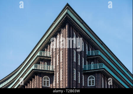 Hambourg, Allemagne - Mars 09, 2016 : partie supérieure du célèbre chili Chambre 1 sous ciel bleu à jour. Banque D'Images