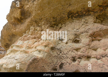 Grottes de Manazan, situé à l'intérieur des frontières de la province de Karaman Ville Taşkale,Turquie. Banque D'Images