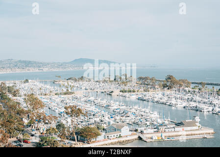 Vue sur le port de Dana Point, Orange County, Californie Banque D'Images