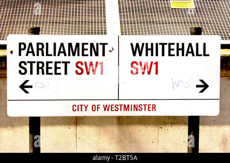Signal de la rue Parliament Street et Whitehall, Londres Banque D'Images