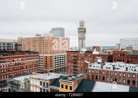 Vue de la tour Bromo-Seltzer et le centre-ville de Baltimore, Maryland Banque D'Images