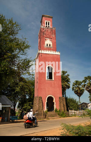 Cambodge, Kampong Cham (Kompong), Tonle pari, le phare, l'ancien régime colonial français tour construite pour contrôler le trafic du Mékong River Banque D'Images