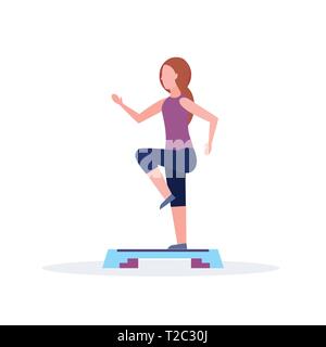 Sporty woman doing squats sur l'étape de formation dans la plate-forme de sport fille aérobie entraînement jambes healthy lifestyle concept télévision fond blanc Illustration de Vecteur