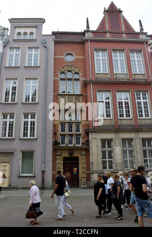 Danzig, Pologne. 08 juillet, 2018. Les maisons historiques à proximité de la Langen Markt à Gdansk. Gdansk Gdansk (en polonais) est un port maritime sur la côte baltique de la Pologne. Credit : Holger Hollemann/dpa/Alamy Live News Banque D'Images