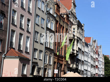 Danzig, Pologne. 08 juillet, 2018. Les bâtiments historiques dans la vieille ville de Gdansk. Gdansk Gdansk (en polonais) est un port maritime sur la côte baltique de la Pologne. Credit : Holger Hollemann/dpa/Alamy Live News Banque D'Images