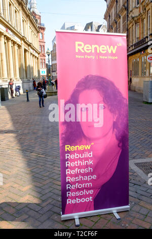 Newport, Gwent, au Pays de Galles, Royaume-Uni. 1er avril 2019. Renouveler le démarchage sont partis dans les rues de Newport, Royaume-Uni. 1er avril 2019. L'avant de l'élection partielle fédérale le jeudi 4thApril. © Alamy Live New/Mr Standfast Standfast Crédit : Mr/Alamy Live News Banque D'Images