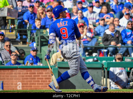 Mar 31, 2019 : l'arrêt-court des Cubs de Chicago Javier Baez # 9 au bâton lors d'un match entre la MLB Cubs de Chicago et les Rangers du Texas à Globe Life Park à Arlington, TX Texas a battu Chicago 11-10 Albert Pena/CSM. Banque D'Images