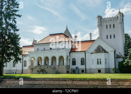 Fantast Dundjerski ou château, célèbre destination touristique, près de la ville de Becej, Serbie Banque D'Images